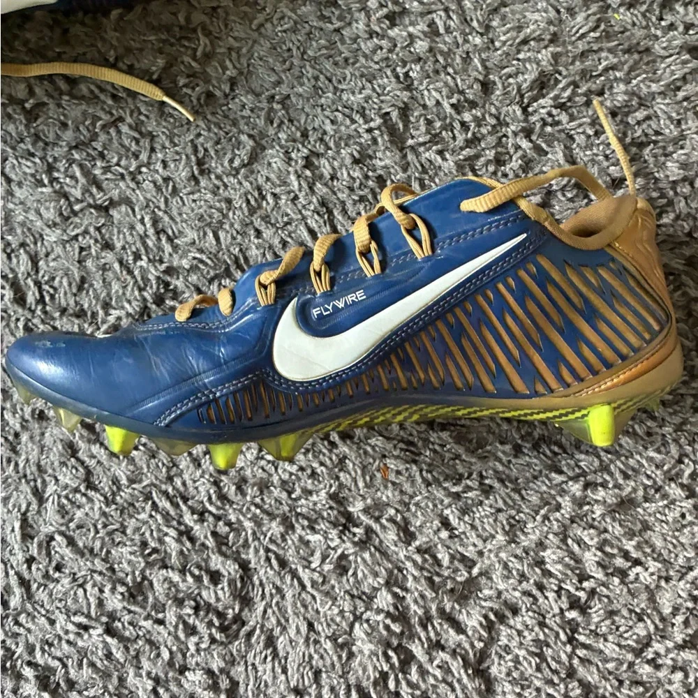Blue and Tan Nike carbon cleats - Picture 3 of 4